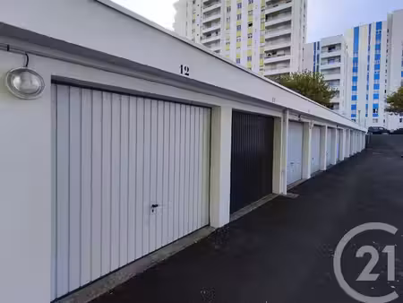 parking à vendre - 13 m2 - st nazaire - 44 - pays-de-loire
