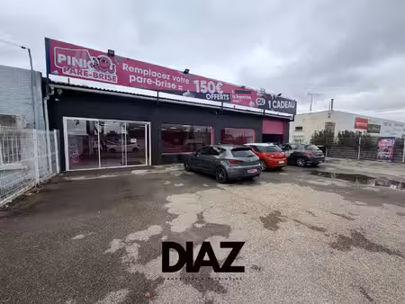 local d'activités à louer