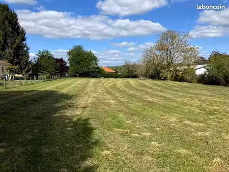 terrain 3750m2 constructible 11/m2