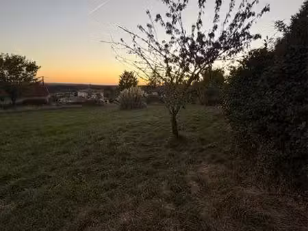 vends terrain constructible champcevinel