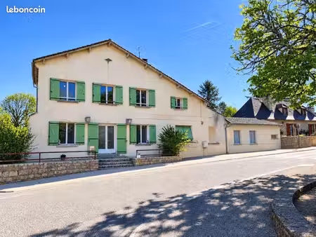 maison 6 pièces 166 m²