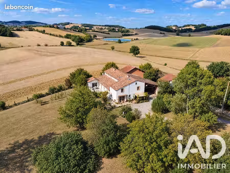 ferme 10 pièces 277 m²