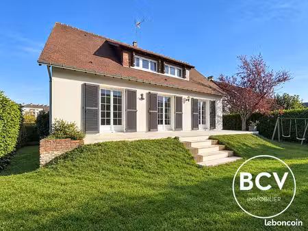 maison 6 pièces 137 m²