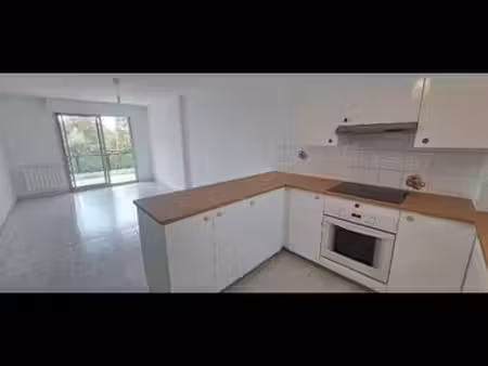 t2 lumineux 48 m² avec grande terrasse & box fermé – luynes / aix-en-provence
