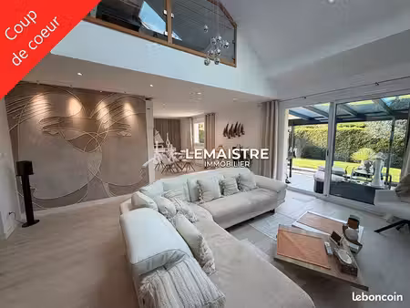 maison 6 pièces 165 m²