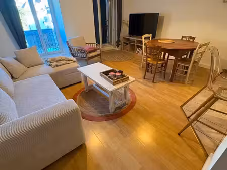 aubenas centre beau t2 + alcove meublé