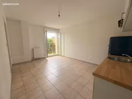 f2 rez-de-jardin