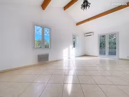 maison 2 pièces 65 m²