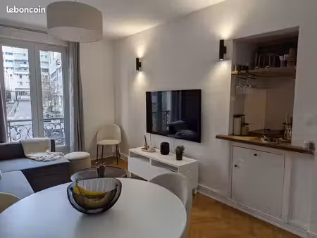 partement 2 pièces meublé – 35 m² – lumineux et calme – paris 11e – métro rue des boulets