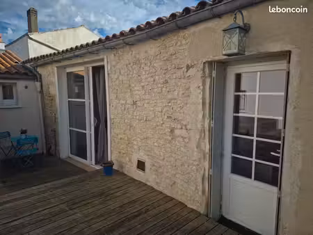 studio/chambre indépendante tout équipée