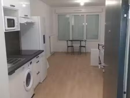 studio meublé à louer