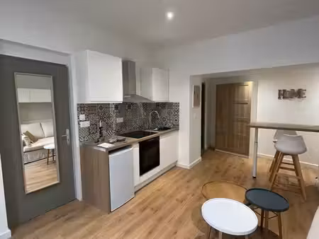studio meuble de 25m2  sect. laon  570 charges comprises