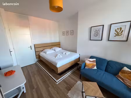 studio rénové  climatisé et tout équipé