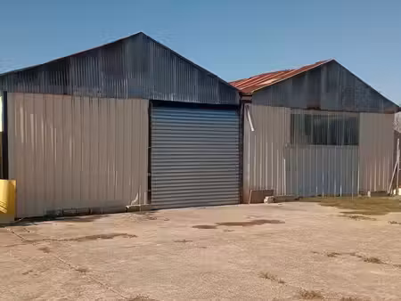 location hangar
