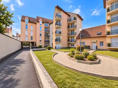 réf. 2338 - appartement f2 - bowwindow  balcon et box