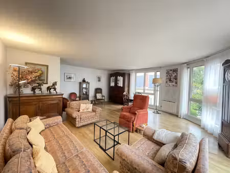 centre-ville / gare  bel appartement 4 pieces 109 m2 avec bo