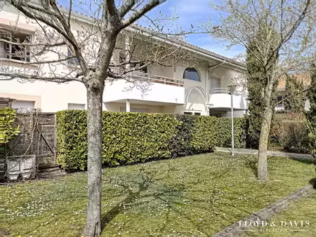 royan centre : appartement t4  87 m² avec garages
