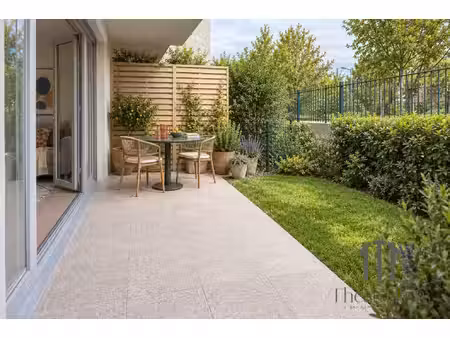 t2 de 44 m² avec terrasse et jardin – vitrolles