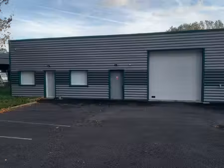 à vendre – local d'activité de 287 60 m² à neuillé-pont