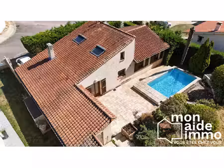 belle maison t5 de 125m² avec piscine