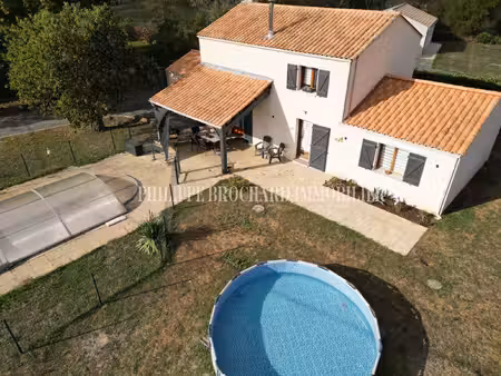 maison familiale à moutiers sur le lay !