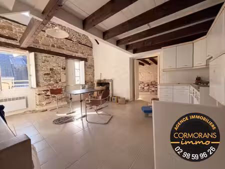maison atypique du xvie siècle au coeur du centre historique de