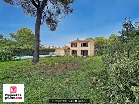 villa t5 avec piscine et garage sur 1000m² clos sans vis à vis