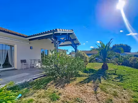 maison parentis en born 3 chambres  dressing  garage attenant sur + de 700m² de terrain