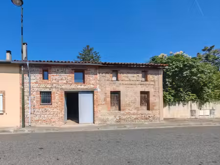 bâtiment à réhabiliter avec mezzanine - villate centre
