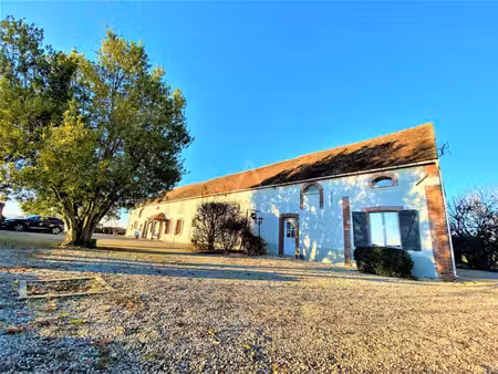 vente corps de ferme piffonds  344m² 18 pièces 388 000€ avec garage