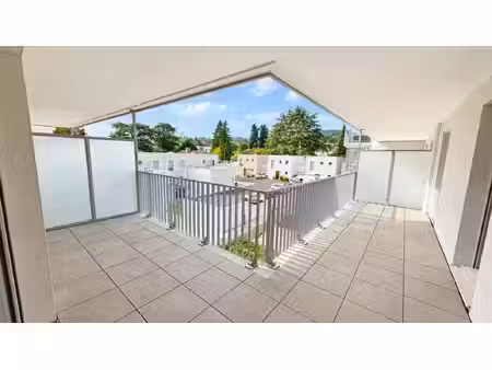 t4 82 m² résidence neuve parking/terrasse