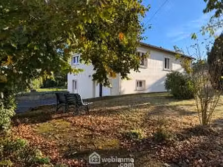 vente maison à pouzauges (85700) : à vendre / 104m² pouzauges