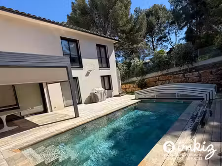 villa 4 suites - piscine - crique indiv - solarium