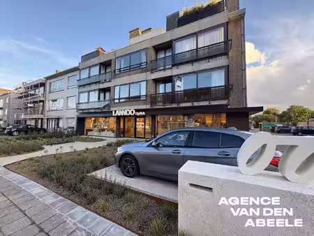 ruim 2-slaapkamerappartement met garage in sint-andries