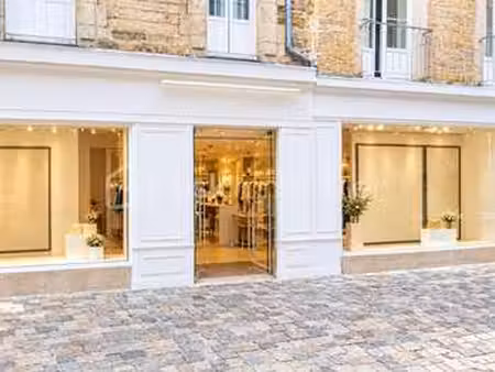 vente bureaux et commerces à fougères (35300) : à vendre / fougères
