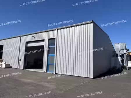 location entrepôt la chapelle basse mer 44450 240m²