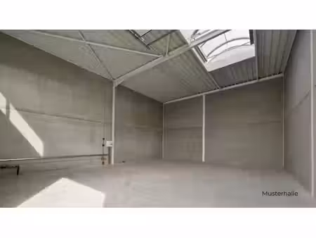 unité pme neuve (137 m²) – stratégiquement située entre l...