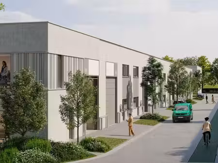 unité pme neuve (144 m²) – stratégiquement située entre l...
