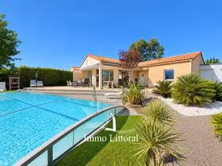 vente maison piscine aux sables-d'olonne (85100) : à vendre piscine / 77m² les sables-d'ol