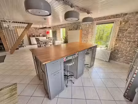 vente maison 10 pièces 174 m² à pont-de-roide (25150)  212 000 €