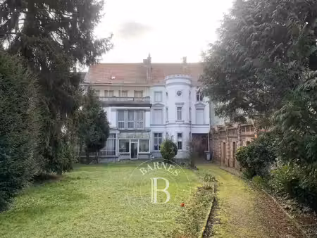 hôtel particulier à vendre dans le quartier sud