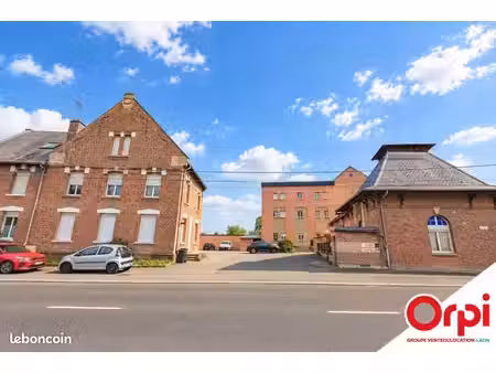 immeuble 35 pièces 857 m²