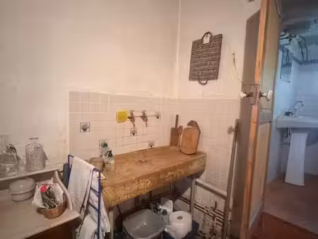 vente a terme maison centre village a renover f5