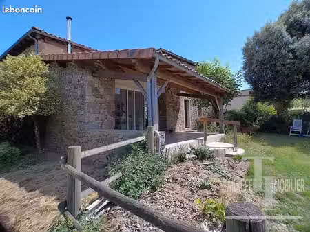 propriété 5 pièces 207 m²