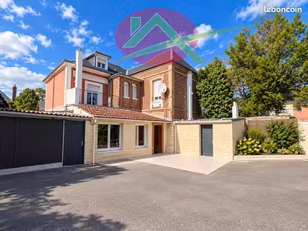maison 7 pièces 189 m²