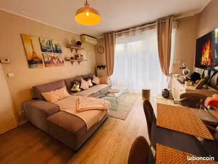 appartement t2 meublé 45 m² avec terrasse  proche canal saint-denis