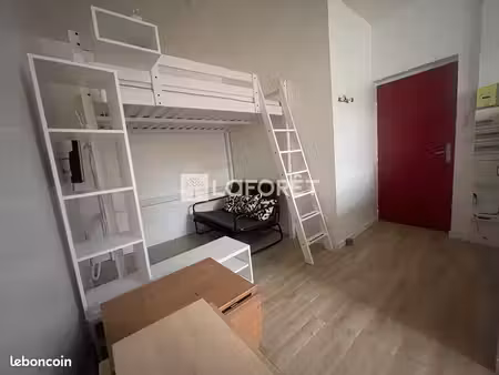 studio 1 pièce 20 m²