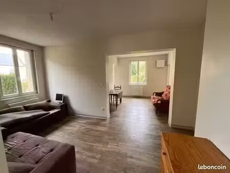 appartement à louer dans ancien presbytère