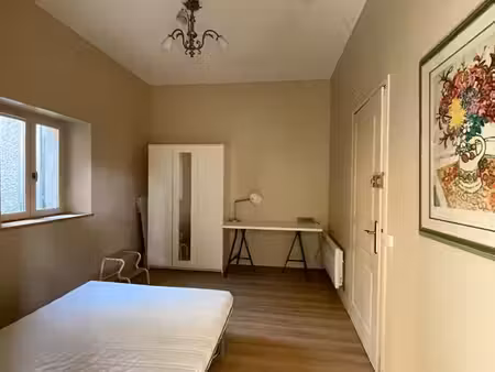 chambre meublée