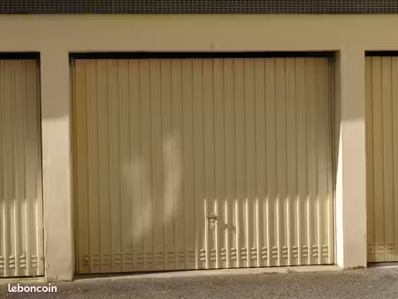 garage à louer